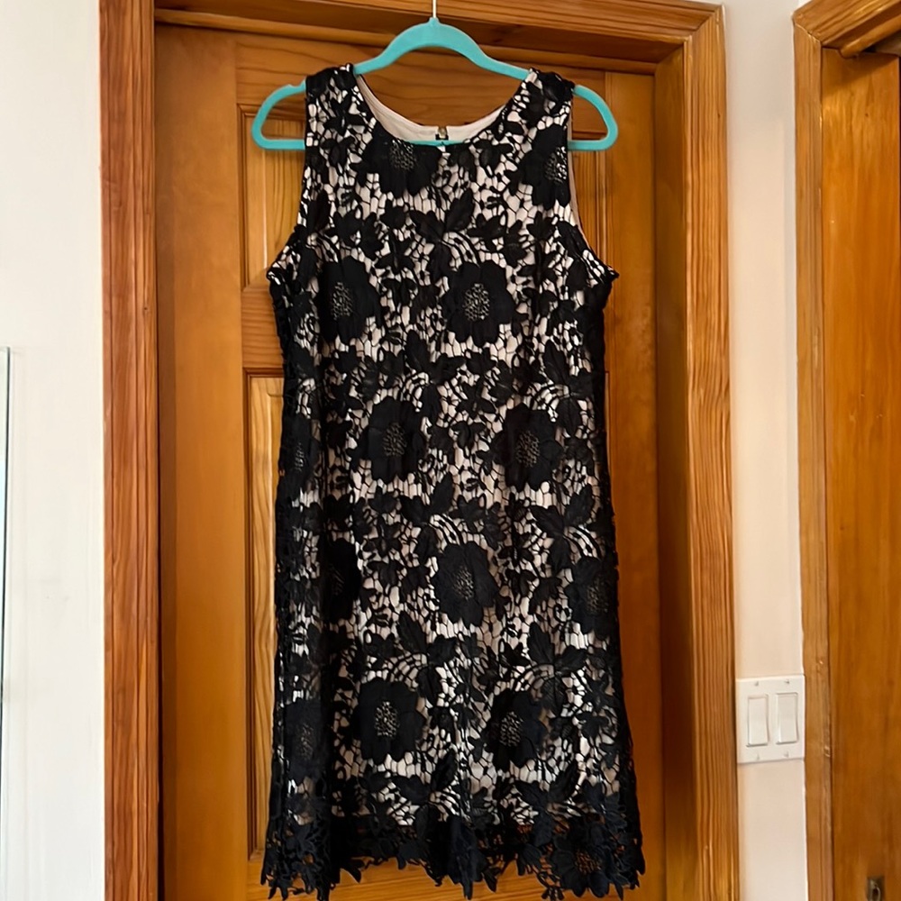 LACE  DRESS